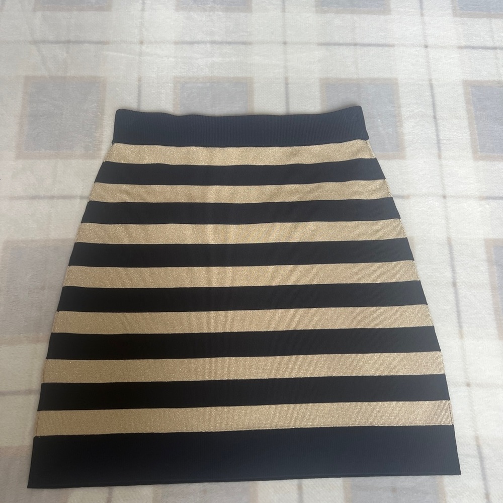 Michael Kors Metallic Striped Skirt & Cardigan Bundle - Picture 8 of 12